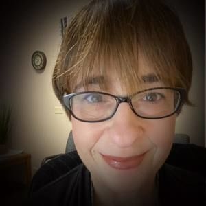 Meet your Posher, Ellen